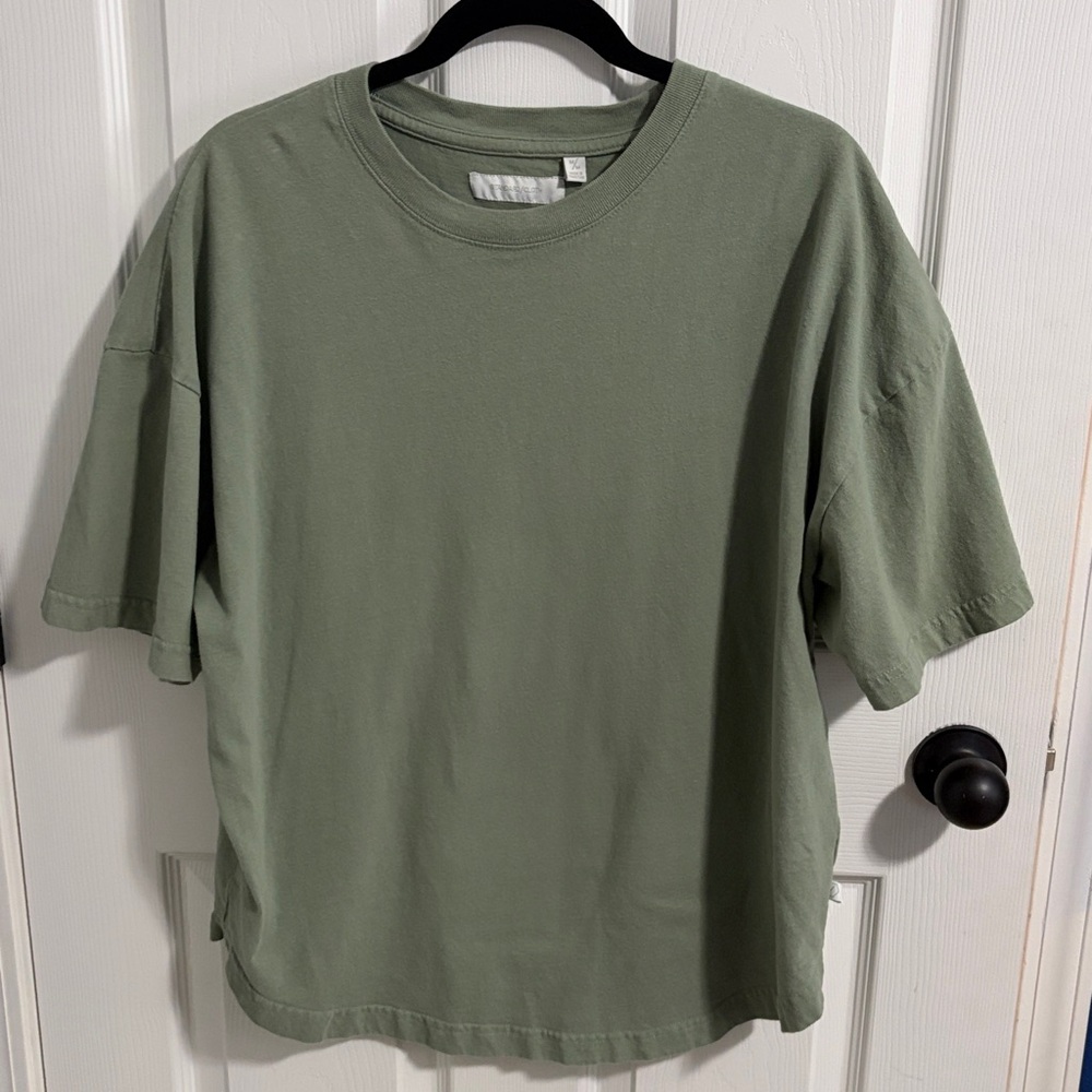 Urban Outfitters Men’s Standard Cloth Heavyweight Tee